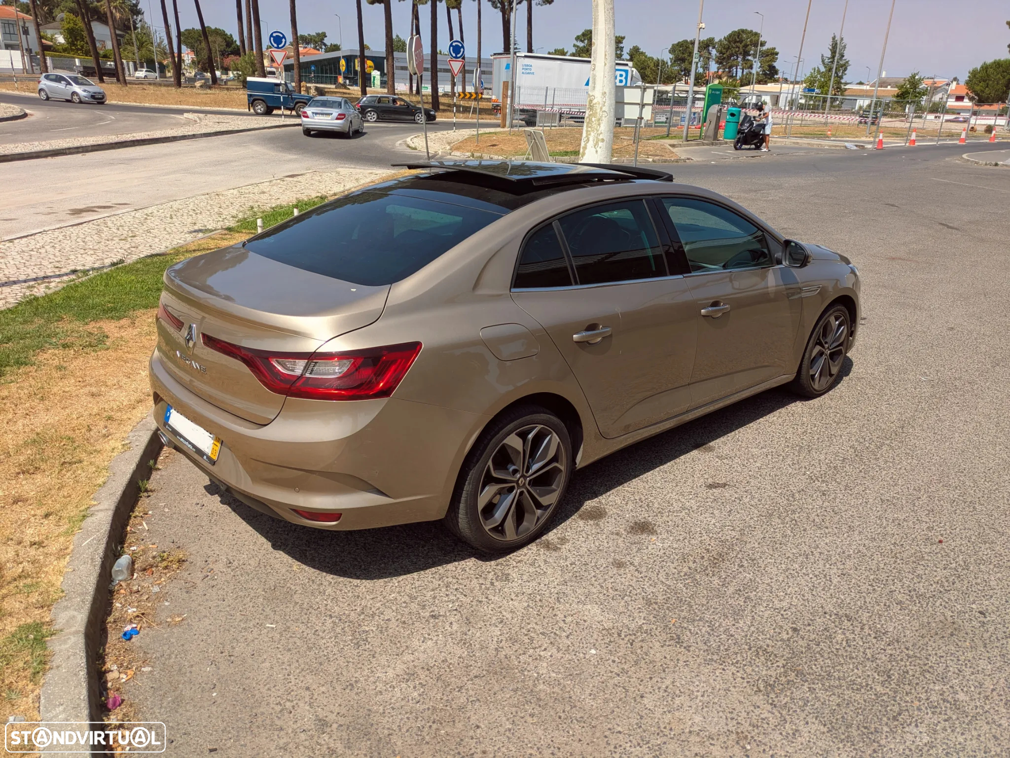 Renault Mégane Grand Coupe 1.5 Blue dCi Executive - 8