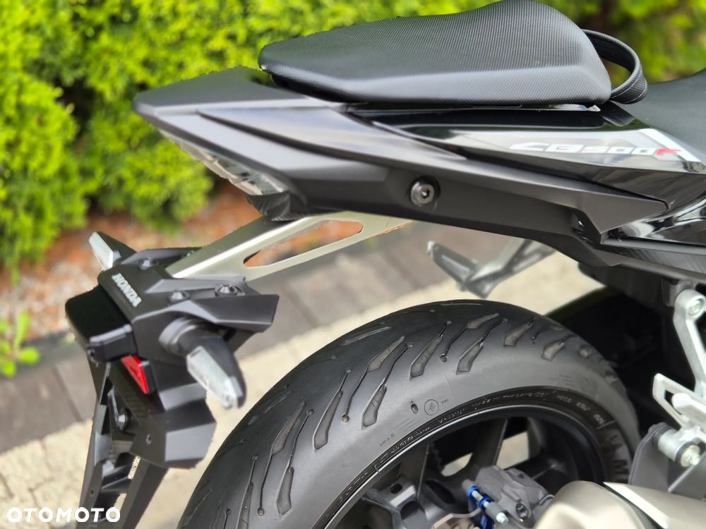Honda CB - 16