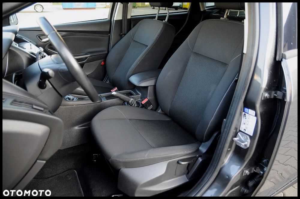 Ford Focus - 23
