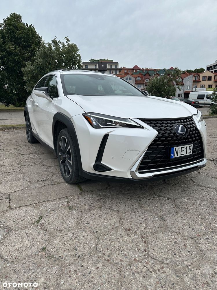 Lexus UX - 1