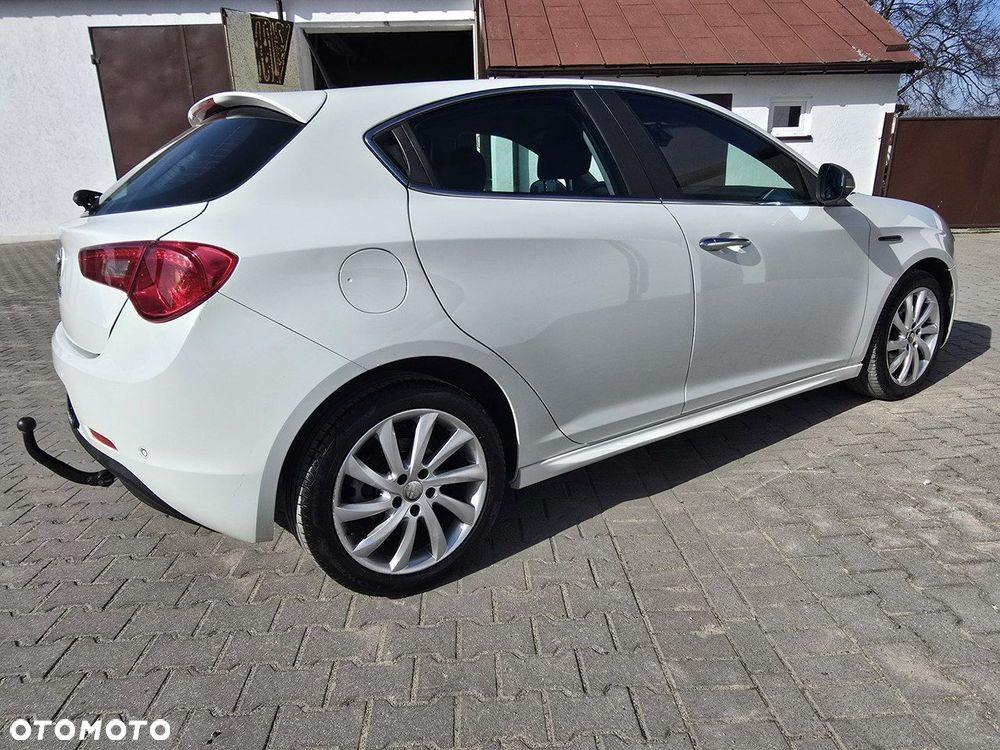 Alfa Romeo Giulietta - 9