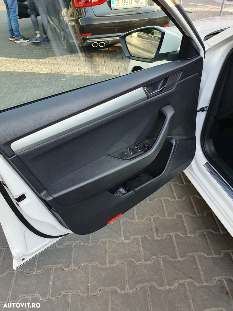 Skoda Superb Combi 1.4 TSI Ambition - 12