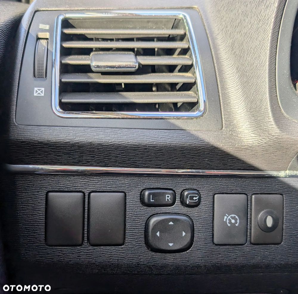 Toyota Avensis 2.0 D-4D PowerBoost Premium - 26