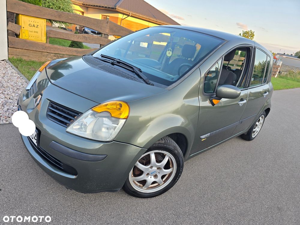 Renault Modus - 1