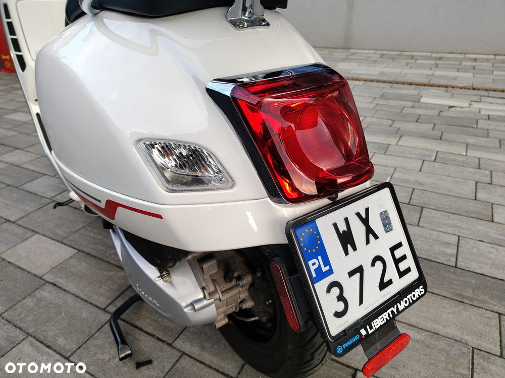 Piaggio Vespa - 28