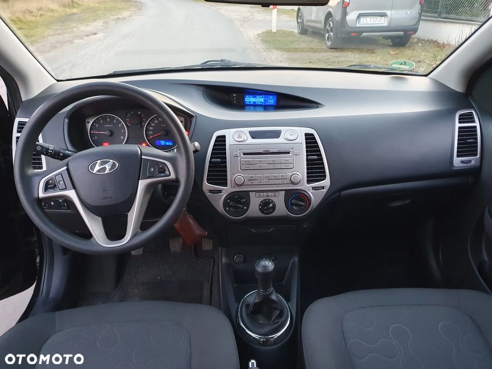 Hyundai i20 1.2 UEFA EURO 2012 Edition - 7