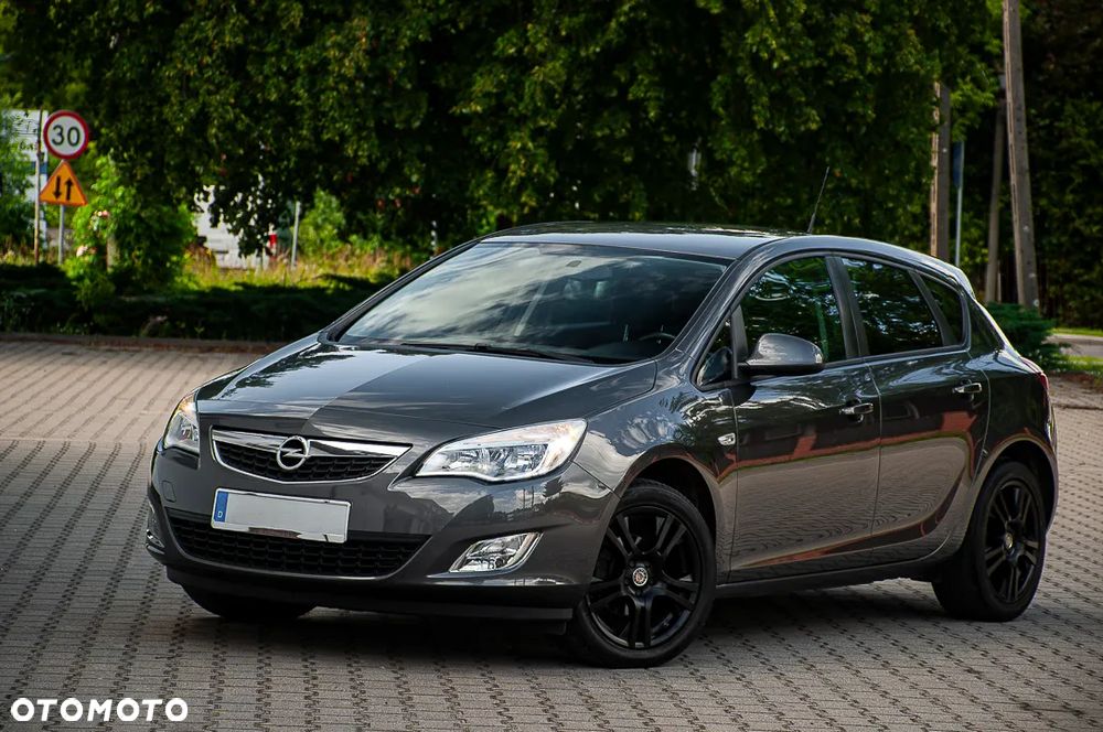 Opel Astra 1.4 Turbo Innovation - 23