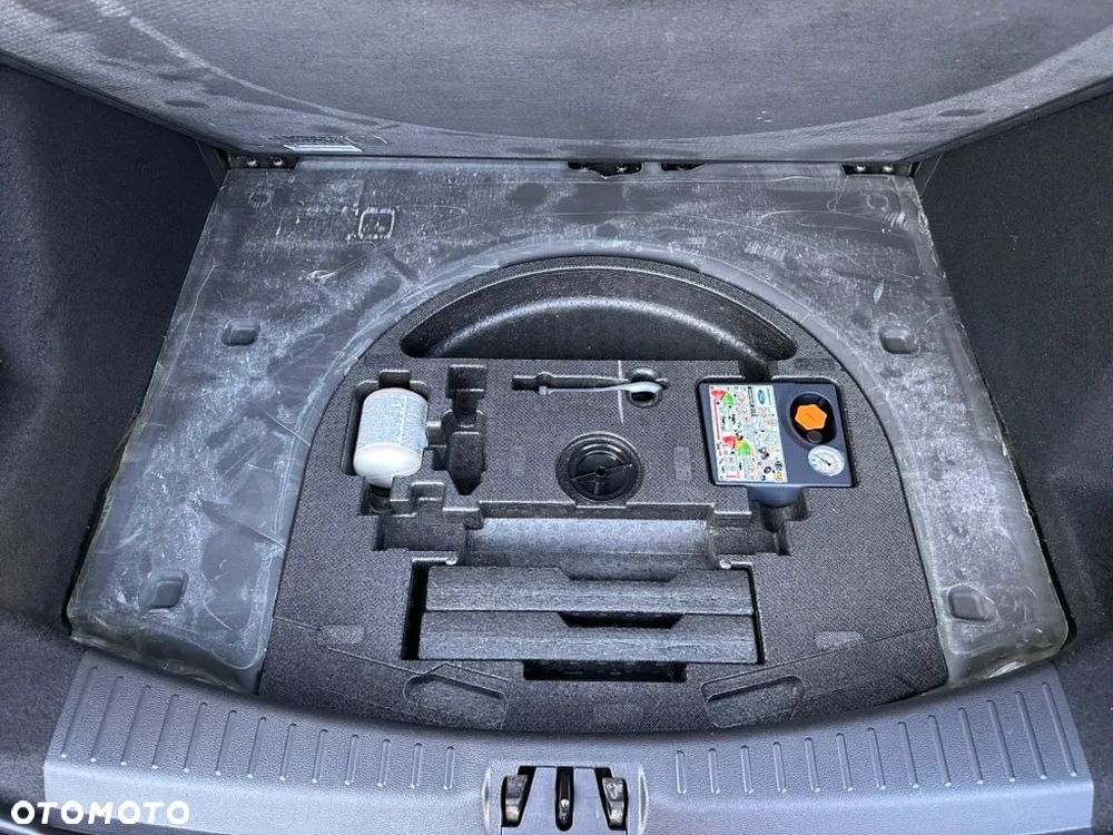 Ford Kuga 1.5 EcoBoost 2x4 Cool & Connect - 33