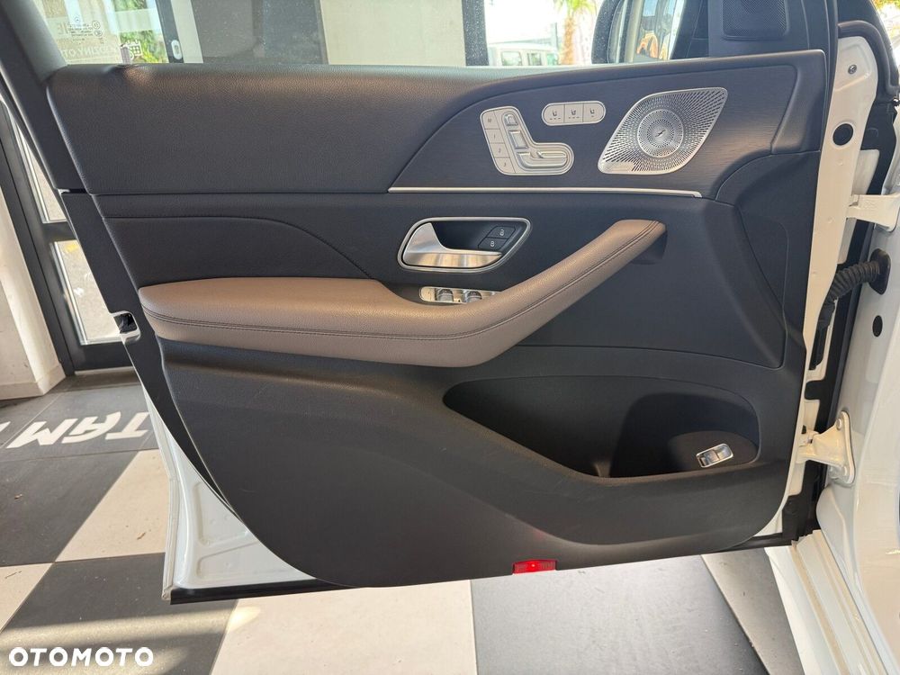 Mercedes-Benz GLE - 19