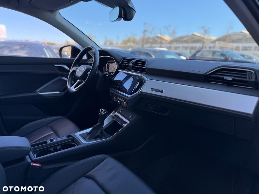 Audi Q3 Sportback - 26