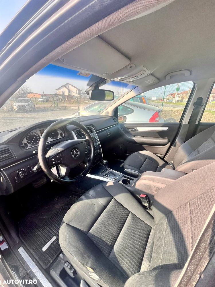 Mercedes-Benz B 200 - 2