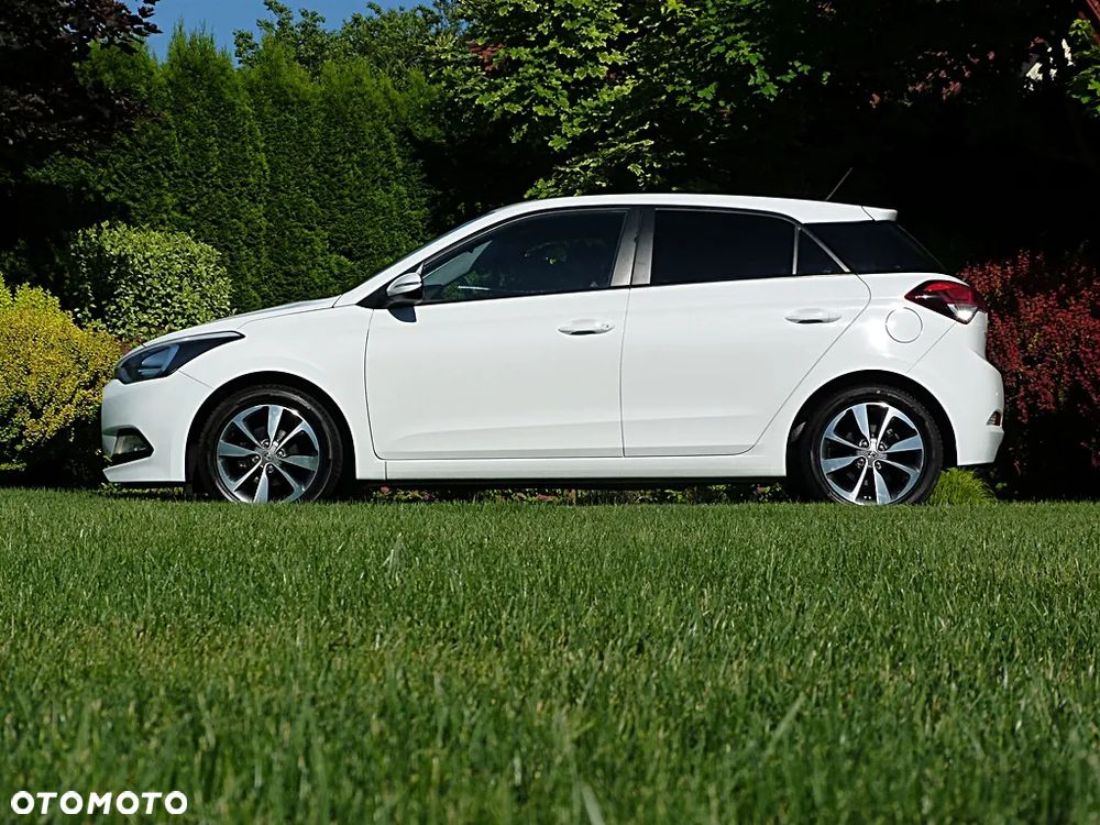 Hyundai i20 1.2 YES Plus - 2