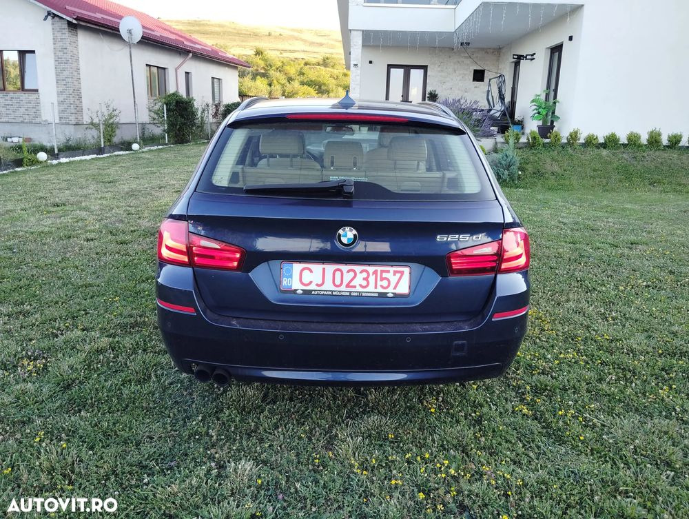 BMW Seria 5 525d - 11
