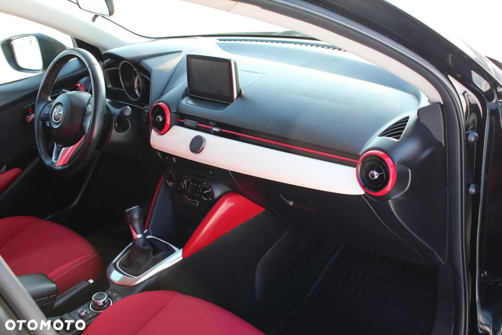 Mazda 2 SKYACTIV-G 90 Red Edition - 2