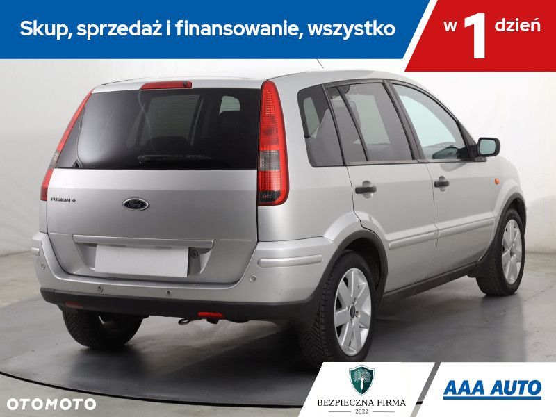 Ford Fusion - 7