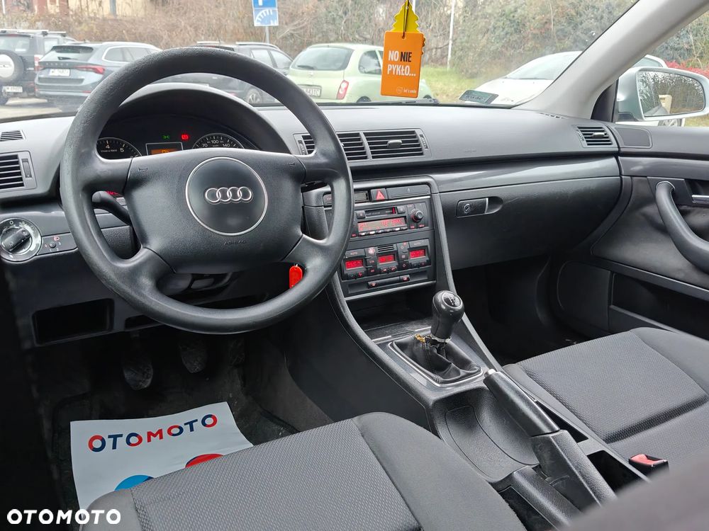 Audi A4 Limousine - 5