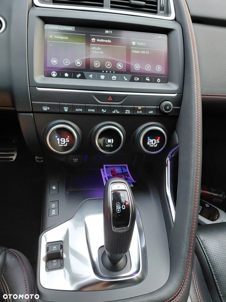 Jaguar E-Pace 2.0 i4P AWD R-Dynamic Chequered Flag - 40