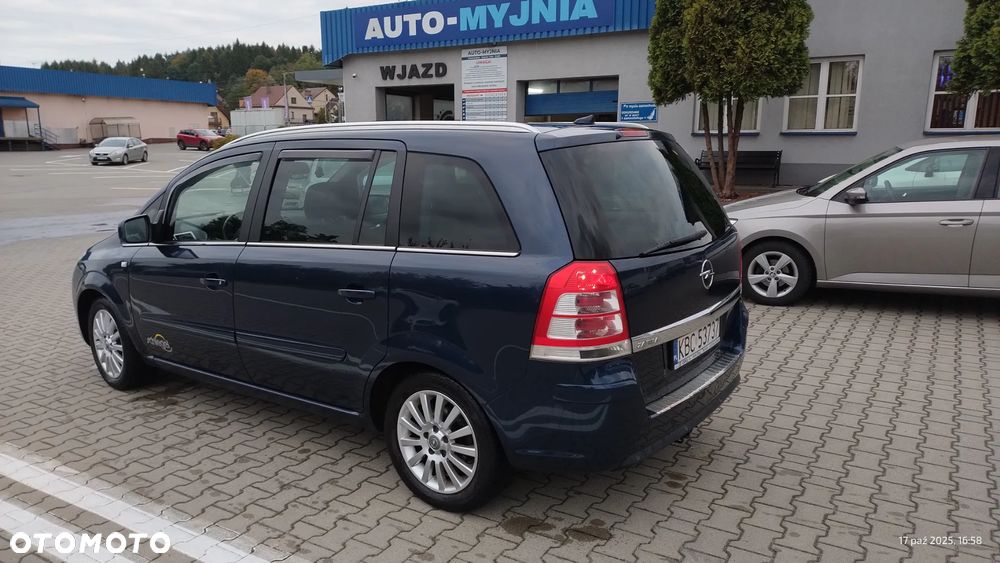 Opel Zafira 1.8 Family - 8