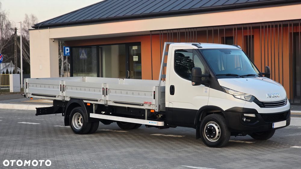 Iveco DAILY 3.0 180KM 10EP 72C18❗❗ŁADOWNOŚĆ 4 TONY / ZABUDOWA UNICAR 5M / SKRZYNIA OTWARTA / ROSTAW OSI 4.75 MAX / SKRZYNIA MANUALNA / TEMPOMAT / BURTY 40CM / SERWIS ASO / SALON POLSKA / 1 WŁASCICIEL -❗❗ - 2