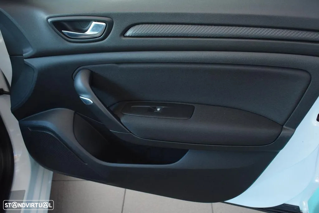 Renault Mégane 1.5 Blue dCi Limited - 33