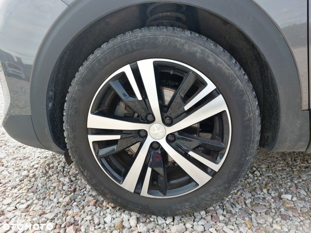 Peugeot 5008 1.5 BlueHDi GT S&S EAT8 - 11