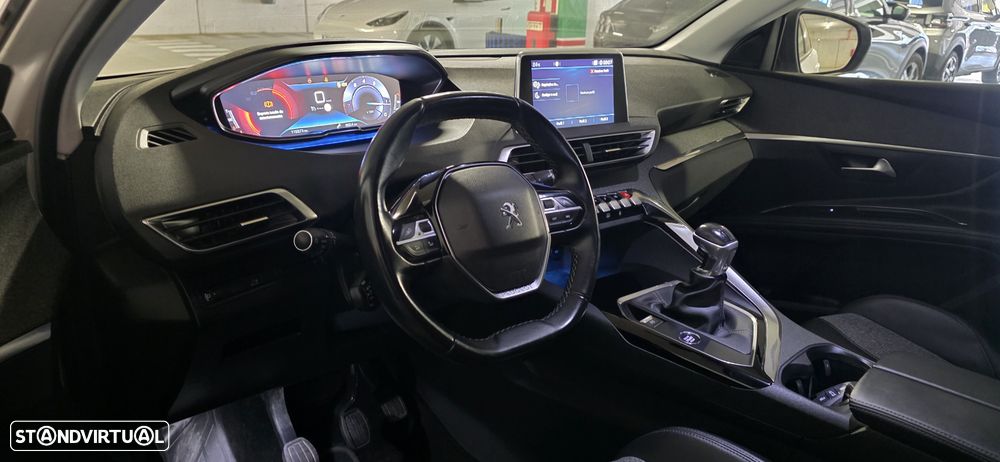 Peugeot 5008 1.2 PureTech Allure Pack - 12