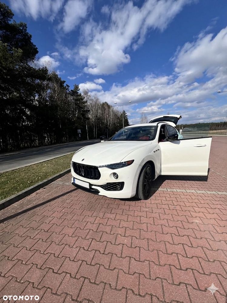 Maserati Levante Modena S - 16