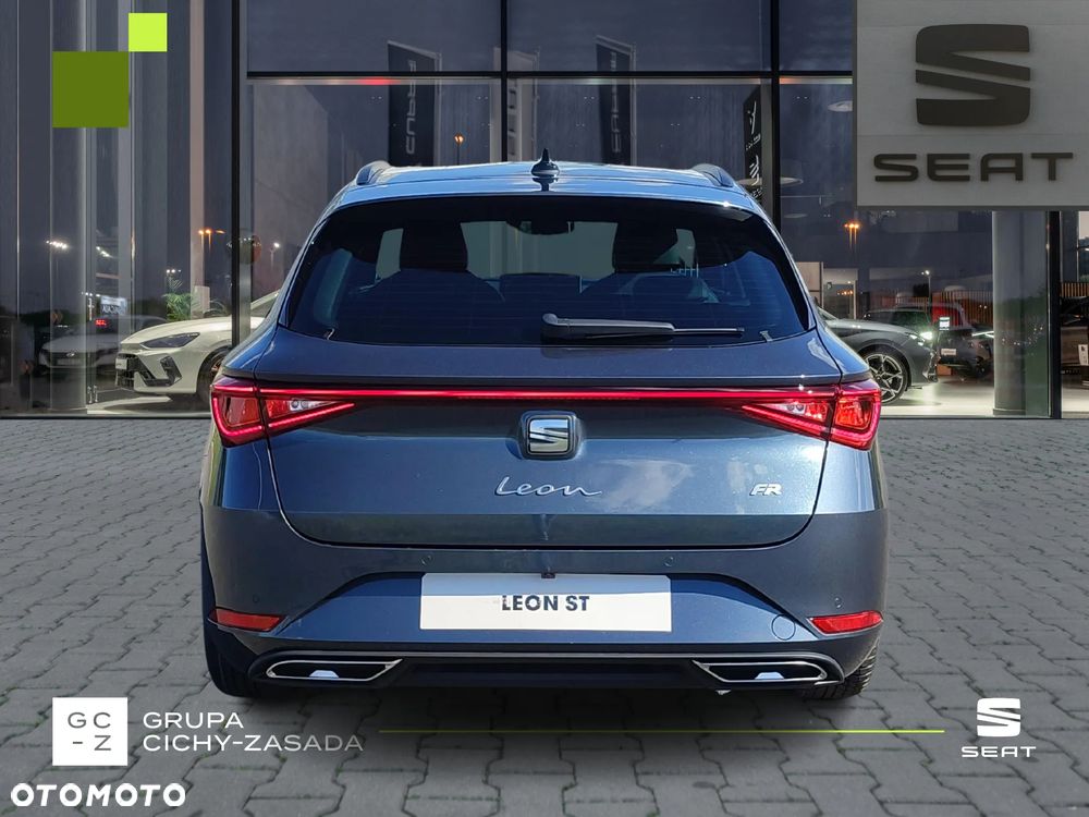 Seat Leon 1.5 eTSI FR DSG - 4