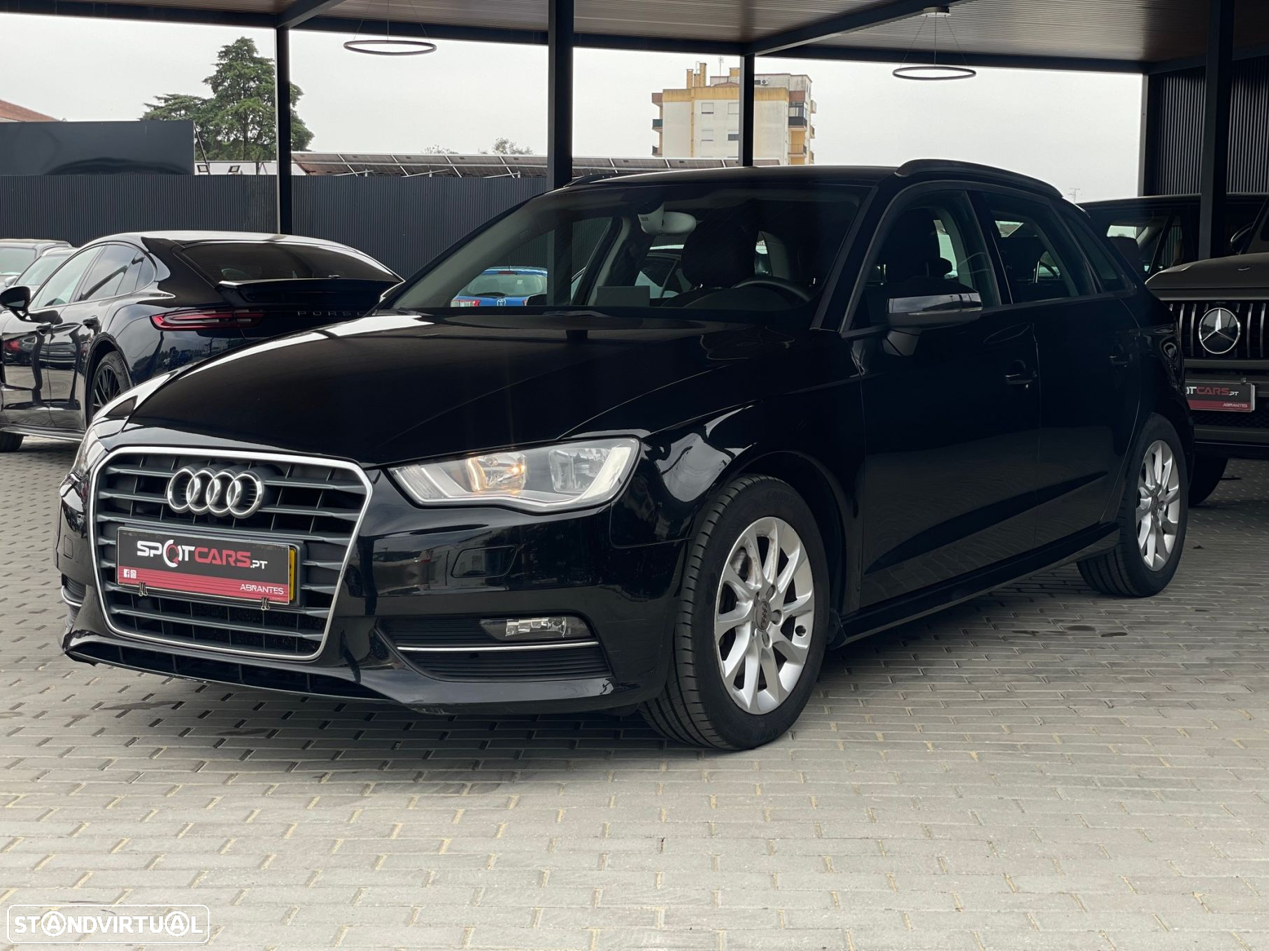 Audi A3 Sportback 1.6 TDI Attraction Ultra - 3