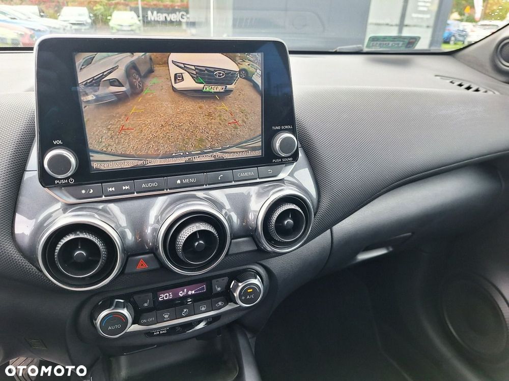 Nissan Juke 1.0 DIG-T N-Connecta - 17
