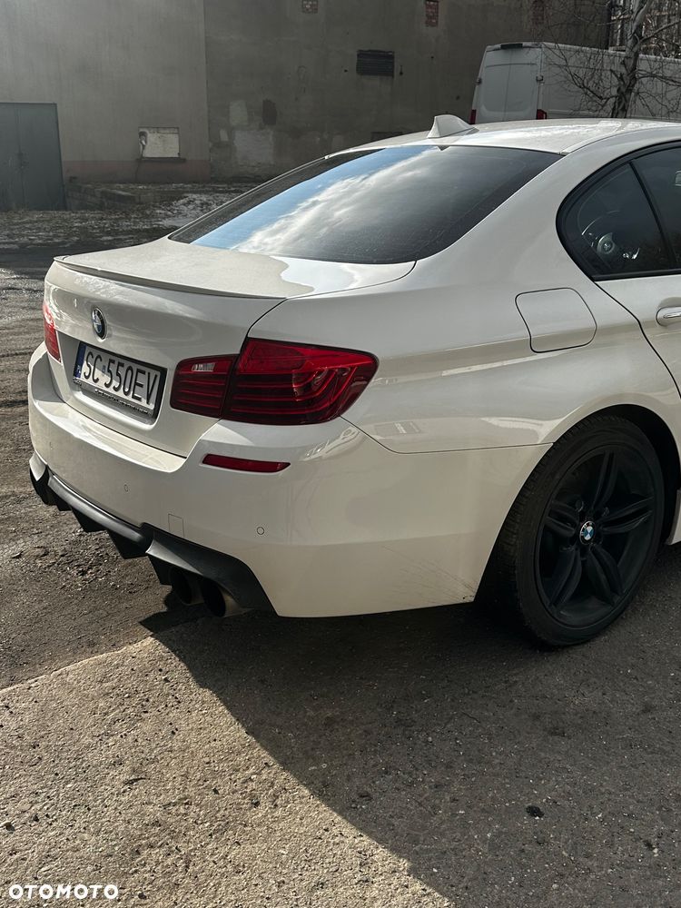BMW Seria 5 528i xDrive - 6