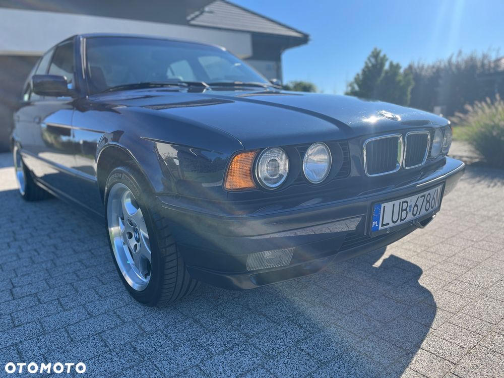 BMW Seria 5 540i - 5