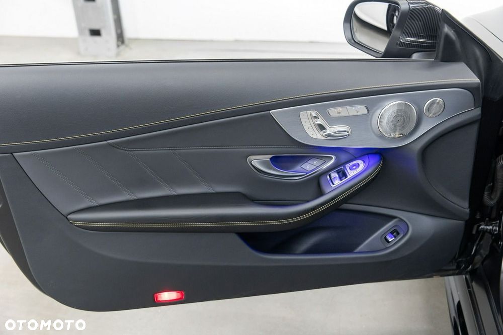 Mercedes-Benz Klasa C 63 S AMG 9G-TRONIC - 33