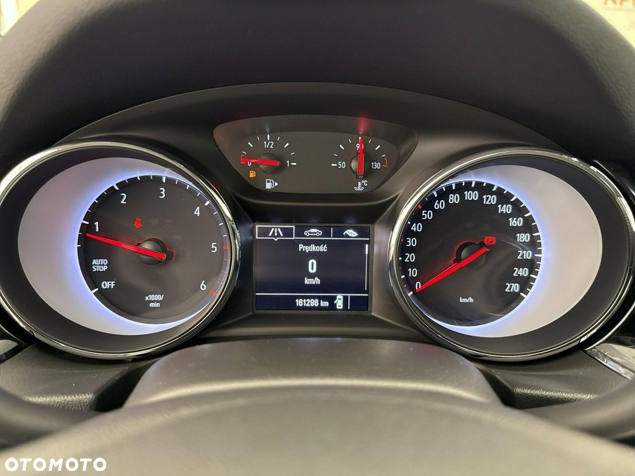 Opel Insignia - 15