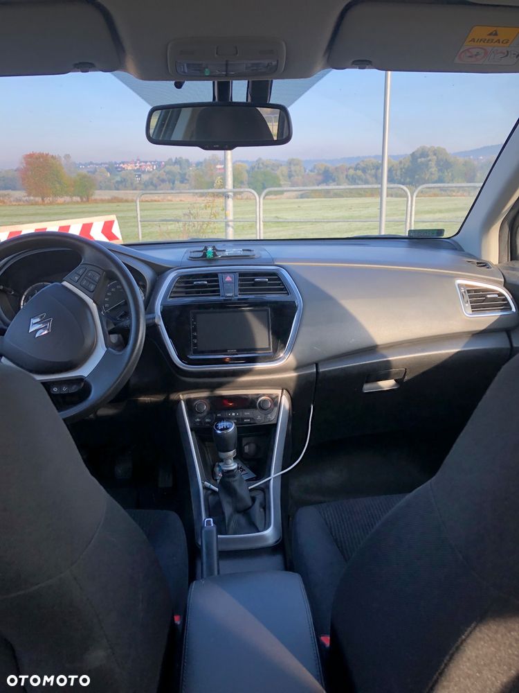 Suzuki SX4 S-Cross 1.4 SHVS Comfort Plus - 9