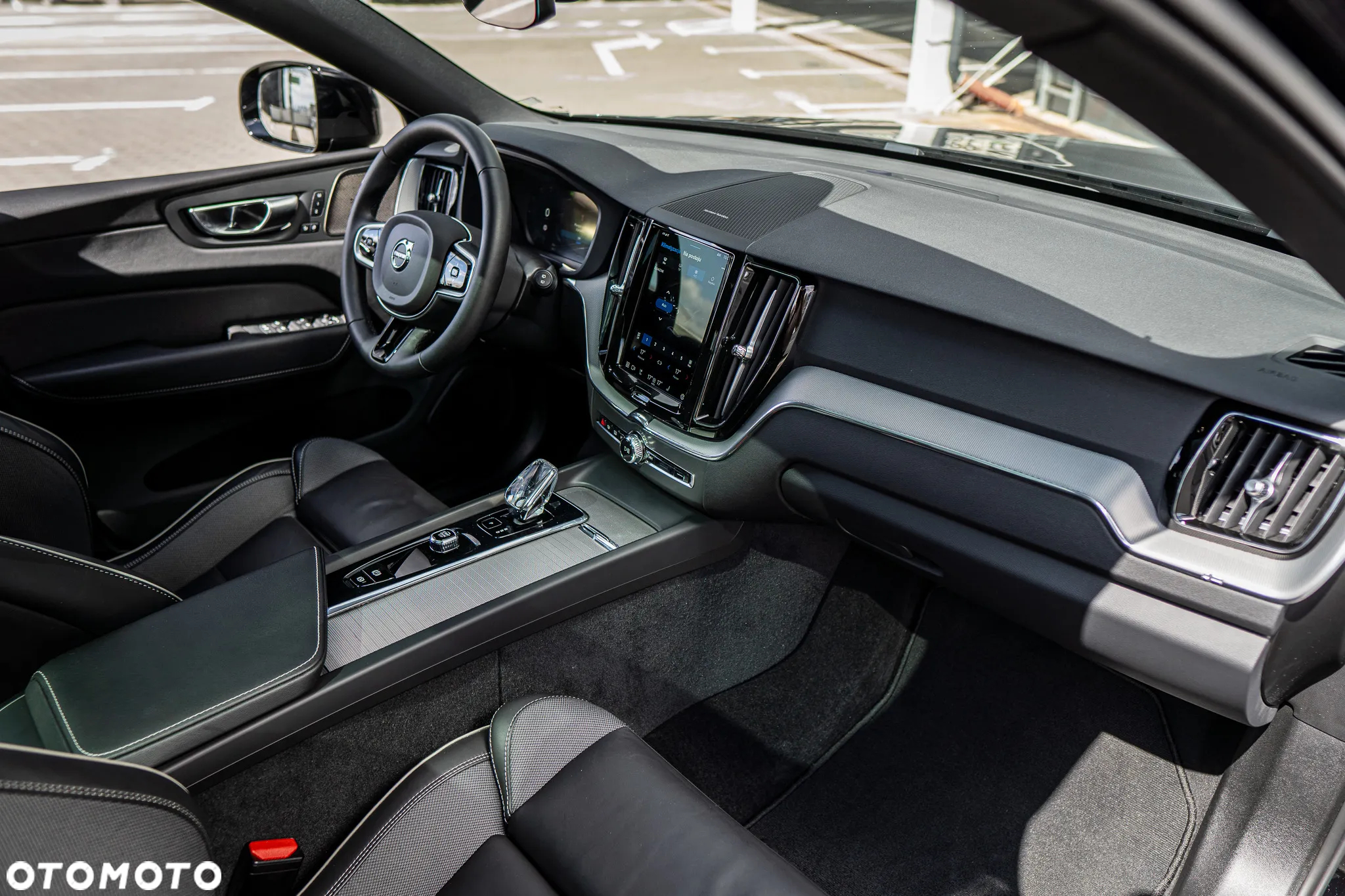 Volvo XC 60 B4 D AWD Plus Dark - 14