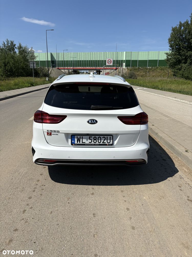 Kia Ceed 1.4 L - 3