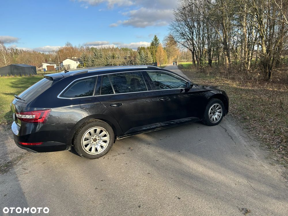 Skoda Superb 2.0 TDI Style DSG - 3