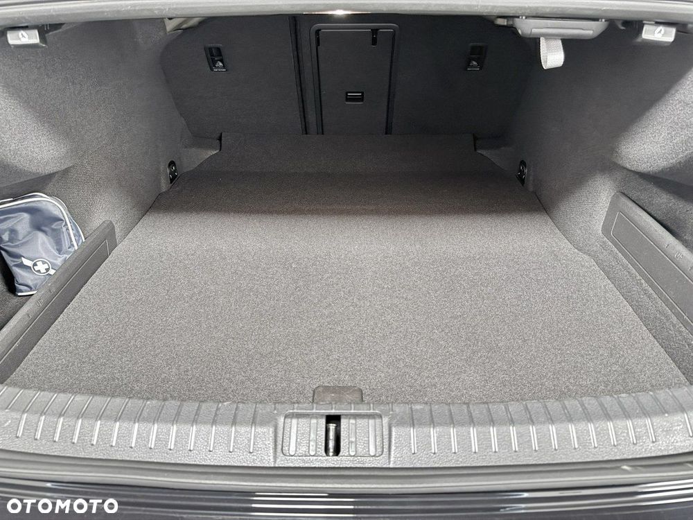 Volkswagen Passat 1.8 TSI BMT Highline DSG - 37