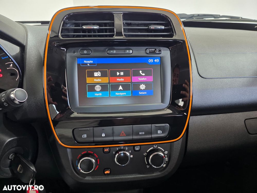 Dacia Spring Expression - 9