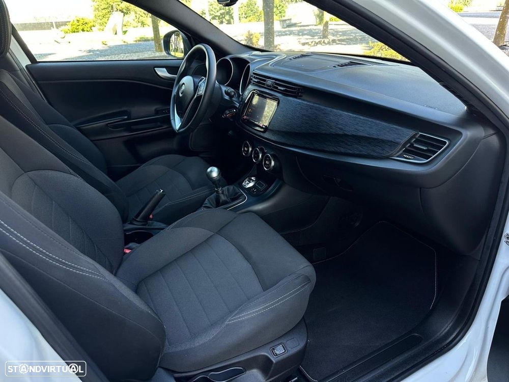 Alfa Romeo Giulietta 1.6 JTDm Sport J18 - 40