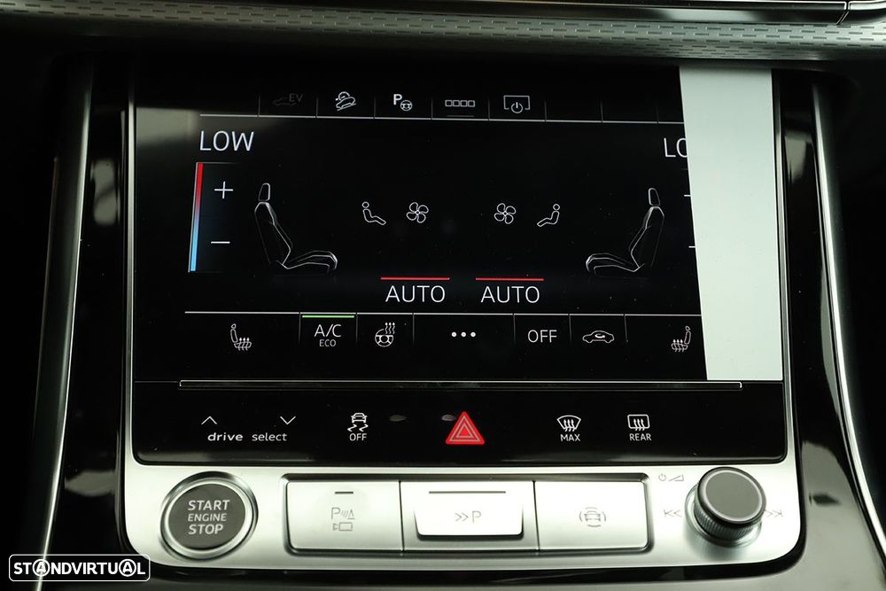 Audi Q8 55 TFSIe quattro Tiptronic - 12