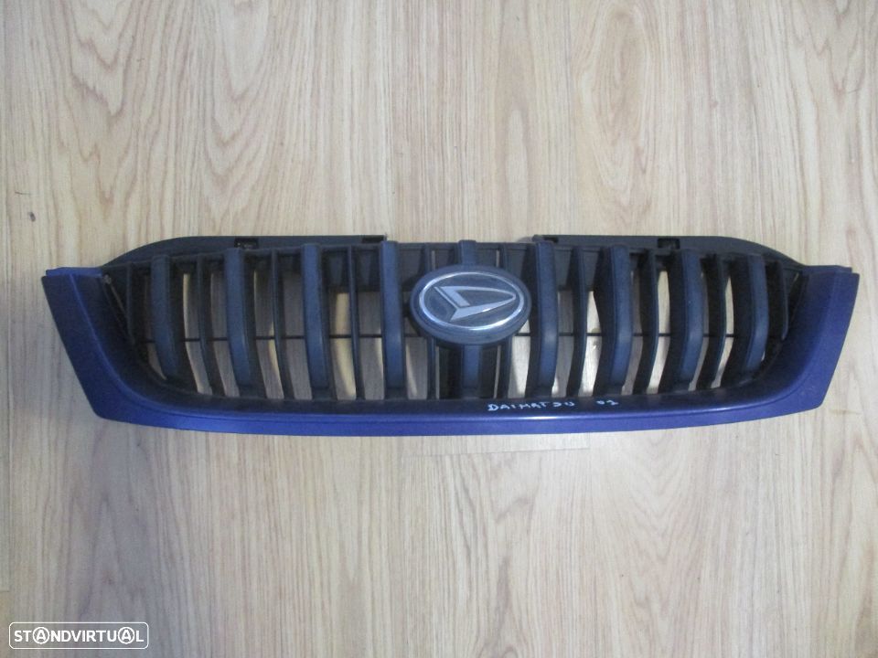 Grelha Frontal Simbolo Daihatsu Terios - 1