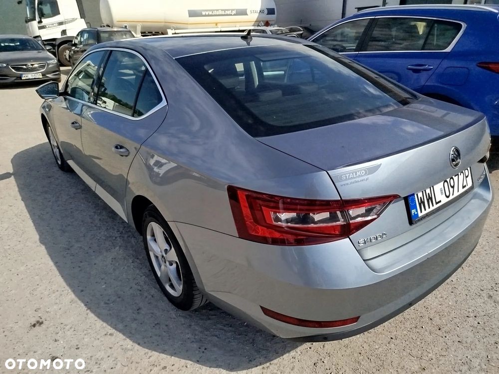 Skoda Superb 1.6 TDI Ambition - 20