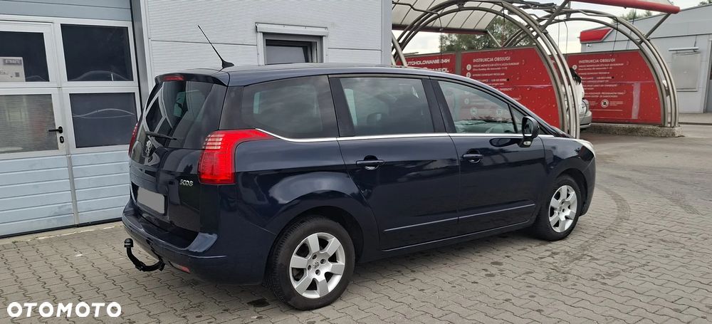 Peugeot 5008 - 11