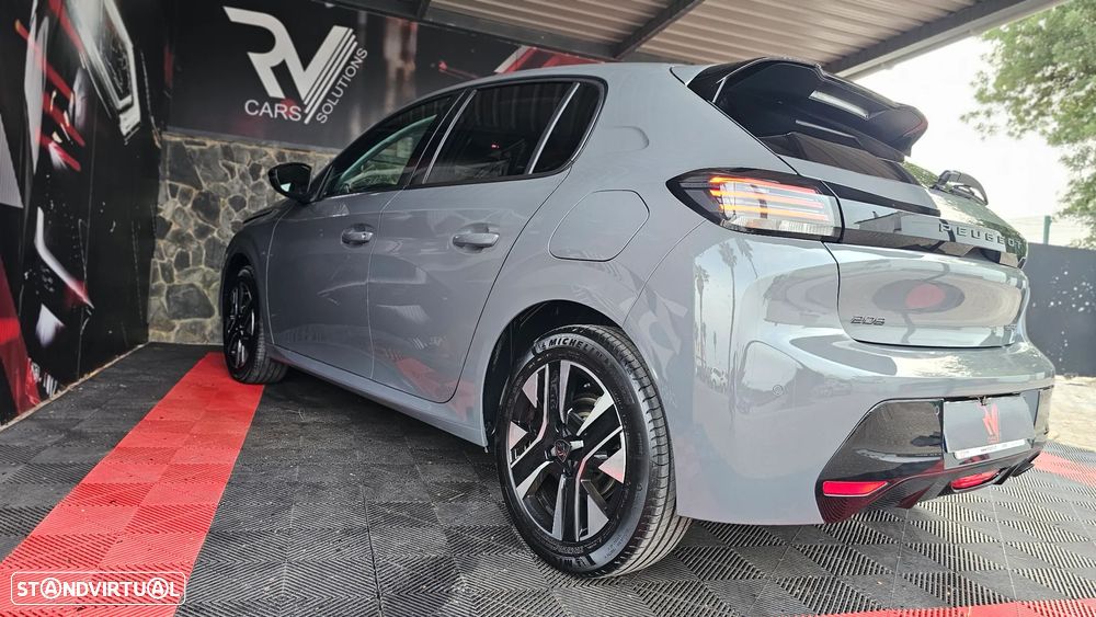 Peugeot 208 1.2 Hybrid Allure e-DCS6 - 31