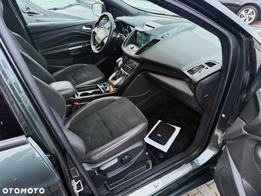 Ford Kuga 2.0 TDCi 4x4 ST-Line - 15