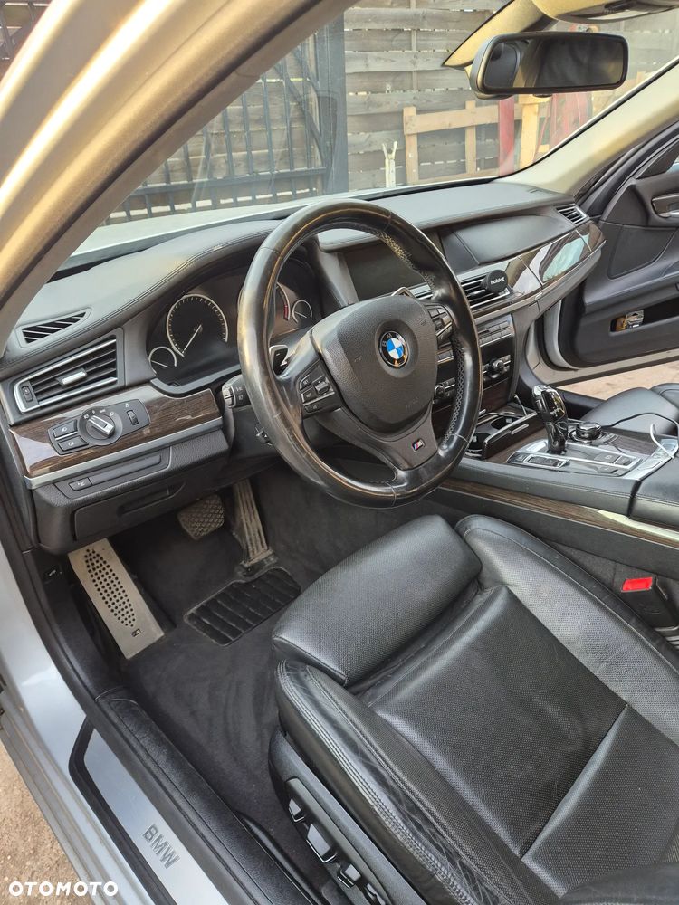 BMW Seria 7 730d - 23