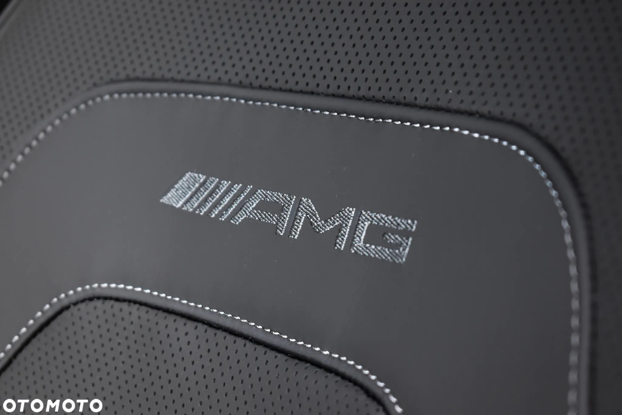 Mercedes-Benz Klasa E AMG 53 PHEV 4Matic+ 9G-Tronic TCT - 29