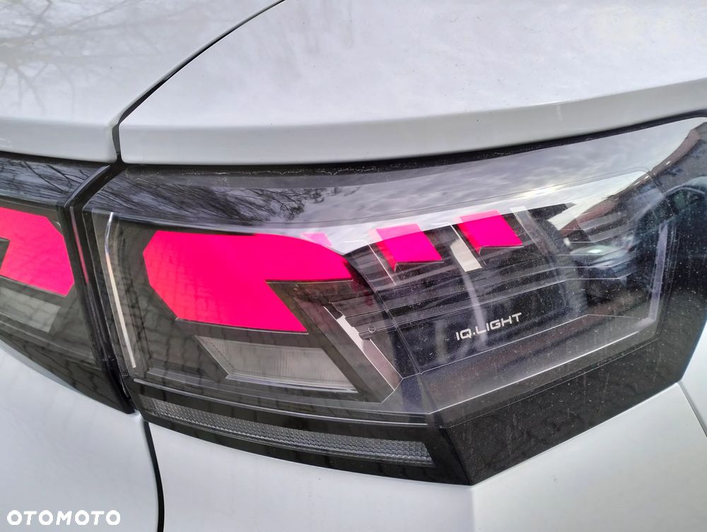 Volkswagen T-Roc 1.5 eTSI Style DSG - 11